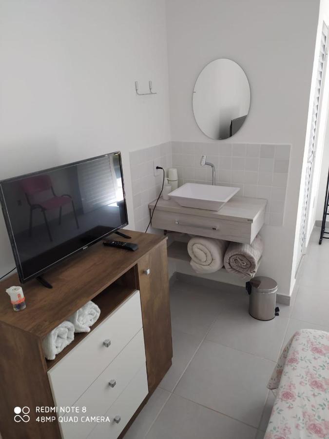 Pousada Casa Verde - Quartos Individuais - Smart Tv 32 - E Banheiro Privativo Apartment Itajaí Exterior foto