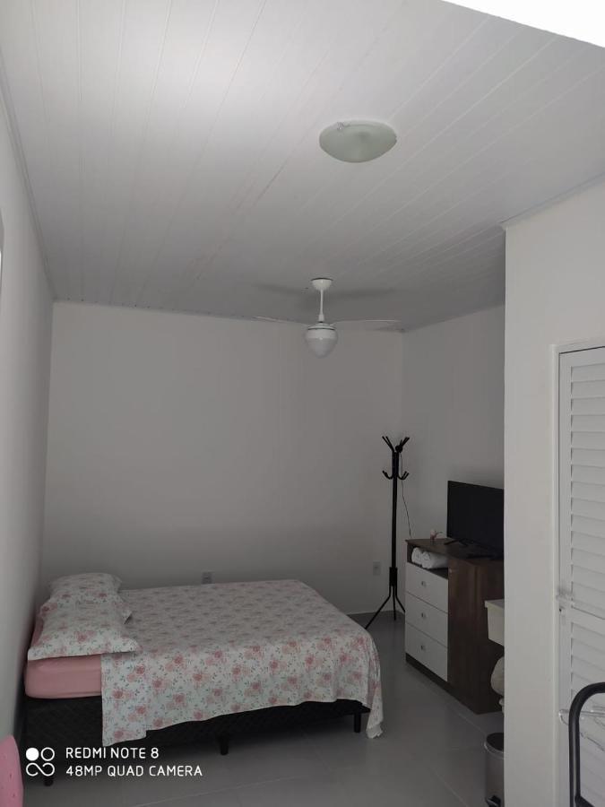 Pousada Casa Verde - Quartos Individuais - Smart Tv 32 - E Banheiro Privativo Apartment Itajaí Exterior foto
