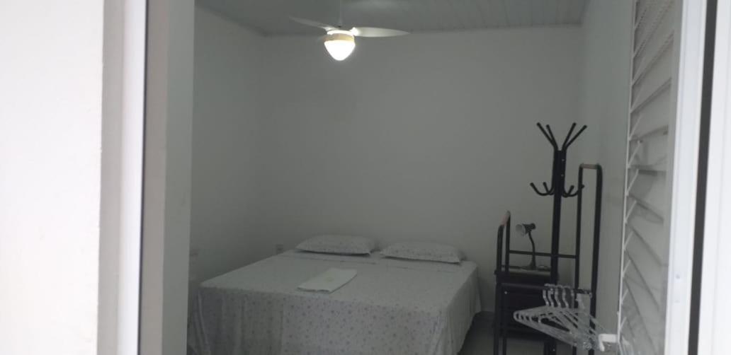 Pousada Casa Verde - Quartos Individuais - Smart Tv 32 - E Banheiro Privativo Apartment Itajaí Exterior foto